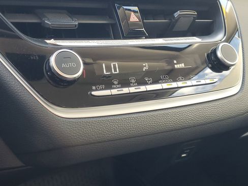 Used 2024 Toyota Corolla LE image 28