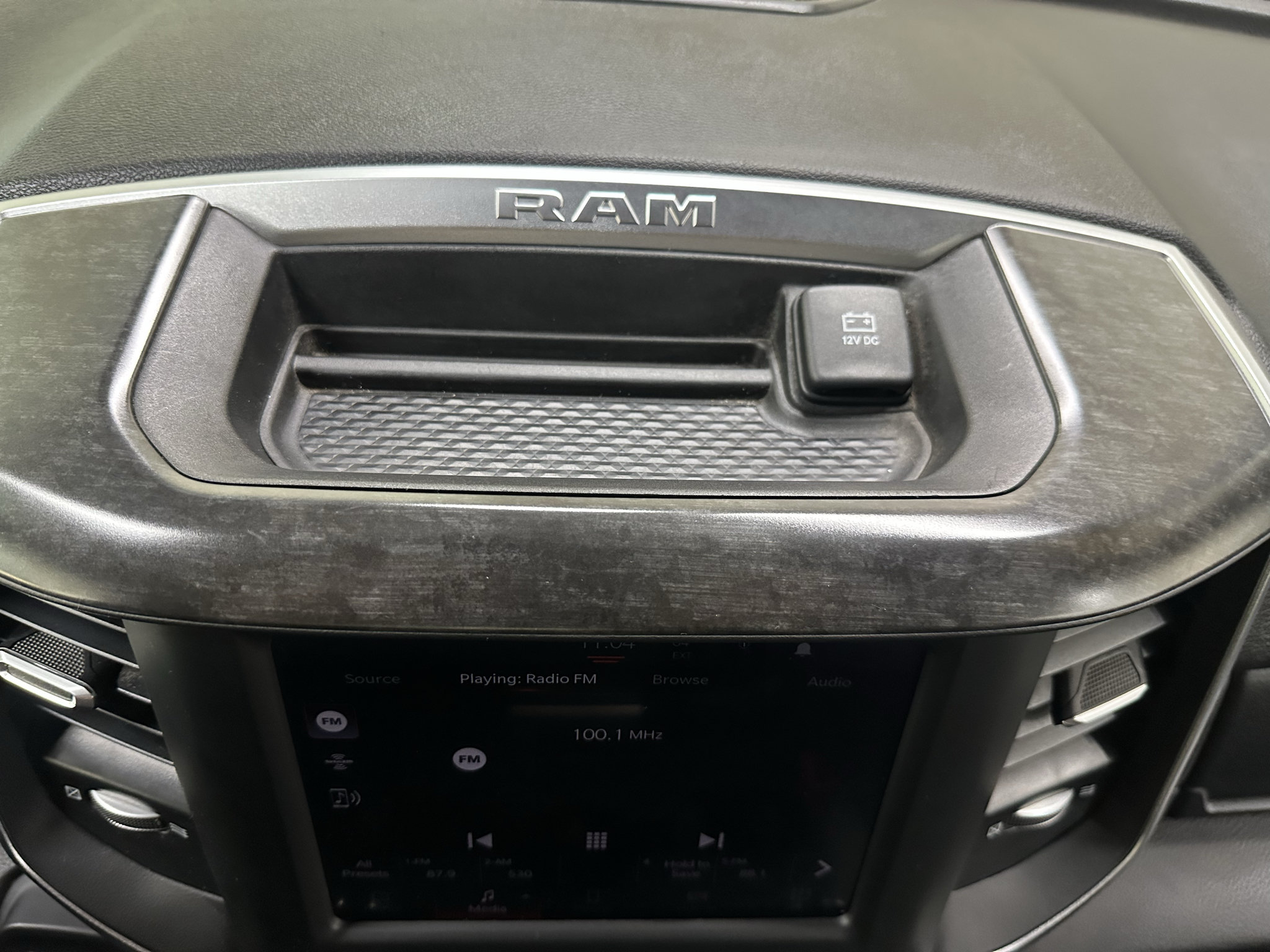 Used 2024 RAM 3500 Big Horn AWD/4WD image 35