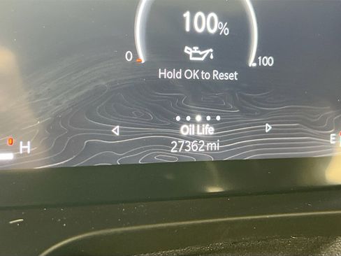 Used 2023 Jeep Grand Cherokee Altitude image 12