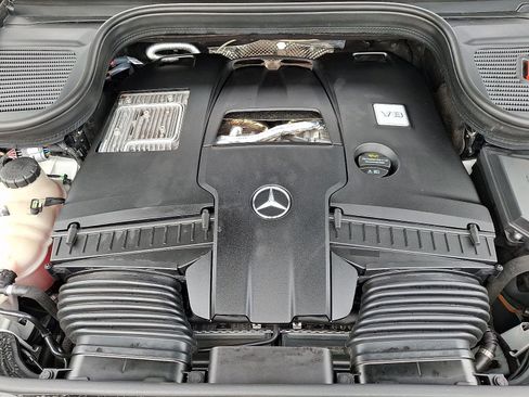 Certified 2024 Mercedes-Benz GLS 580 4MATIC image 27