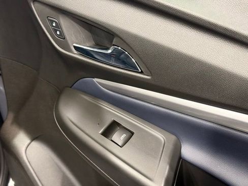 Used 2023 Chevrolet Bolt EUV LT w/ Convenience Package image 22