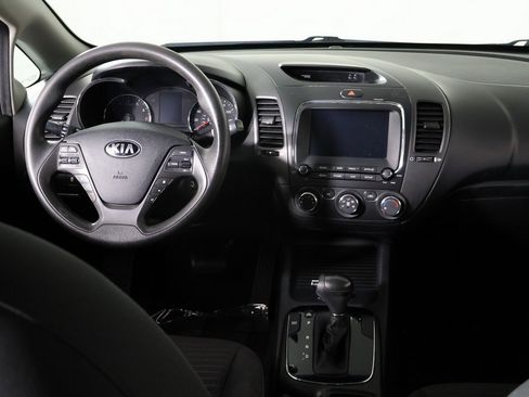 Used 2018 Kia Forte LX w/ LX Popular Package image 27