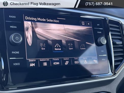 Used 2022 Volkswagen Atlas Cross Sport SE w/ Panoramic Sunroof Package image 39