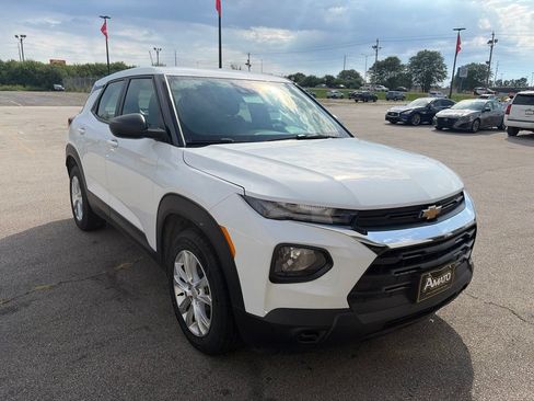 Used 2023 Chevrolet TrailBlazer LS FWD image 8