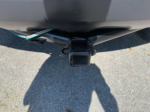Used 2012 Dodge Journey SXT w/ Flexible Seating Group FWD image 32