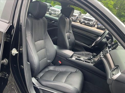 Used 2018 Honda Accord EX-L image 7