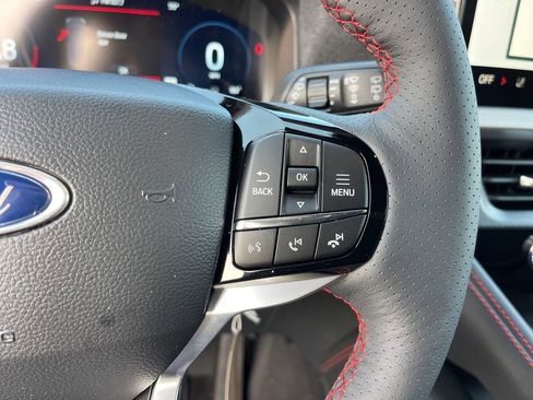 New 2026 Ford Explorer ST-Line w/ ST-Line Street Pack AWD/4WD image 16