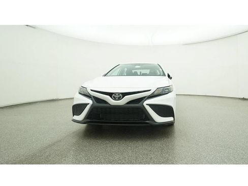 Used 2023 Toyota Camry SE FWD image 37