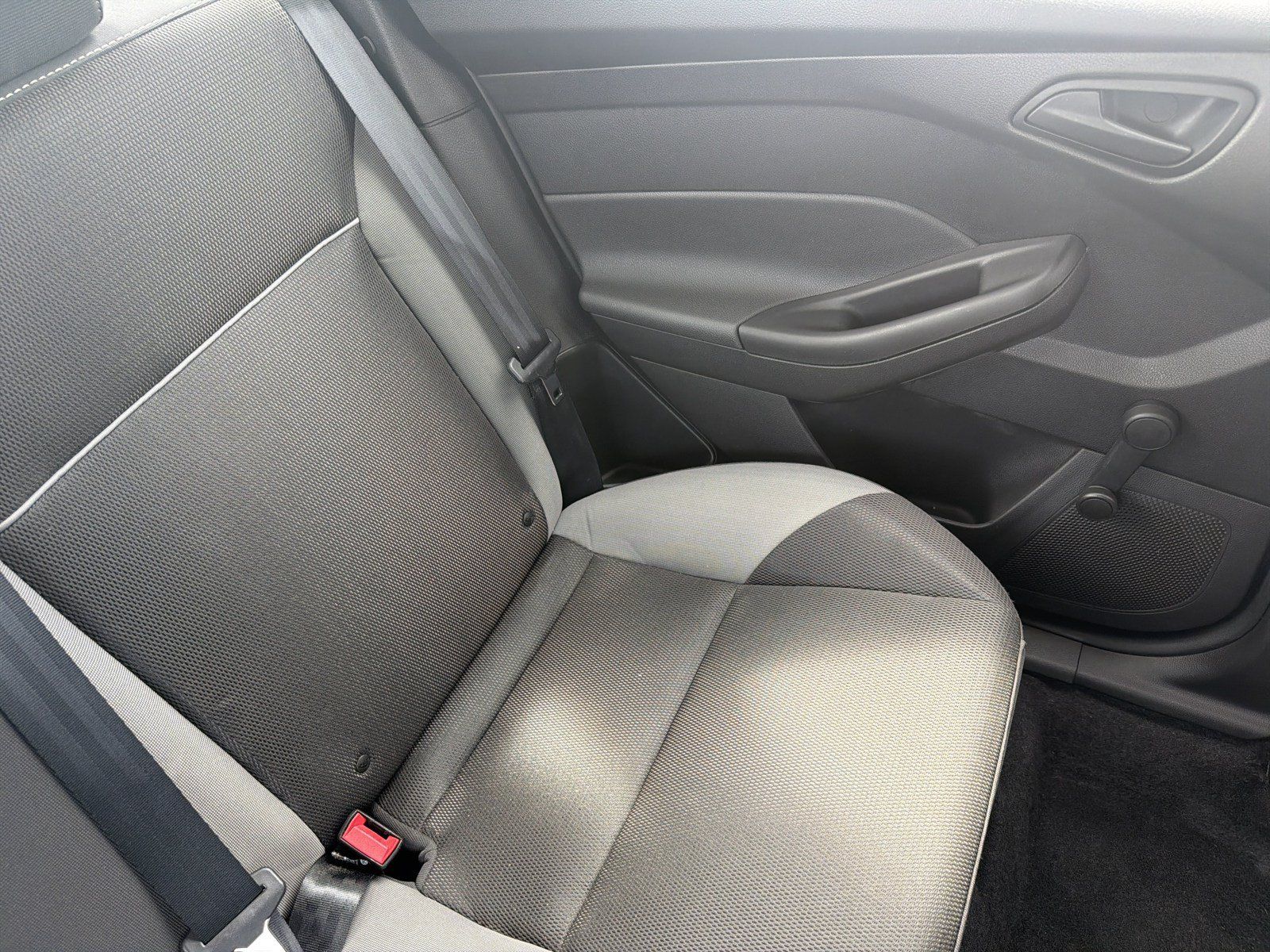 Used 2012 Ford Focus S FWD image 14