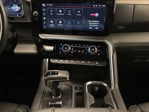 Used 2022 GMC Sierra 1500 Denali w/ Denali Carbonpro Edition AWD/4WD image 15
