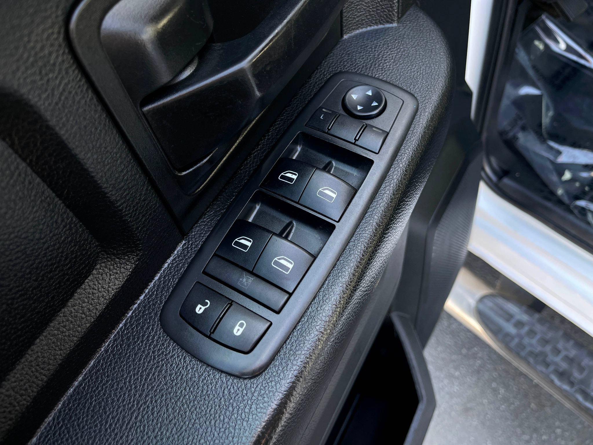 Used 2018 RAM 2500 Tradesman w/ Chrome Appearance Group AWD/4WD image 13