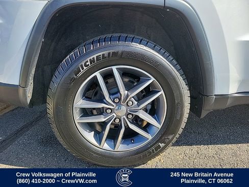 Used 2017 Jeep Grand Cherokee Limited w/ Luxury Group II image 22