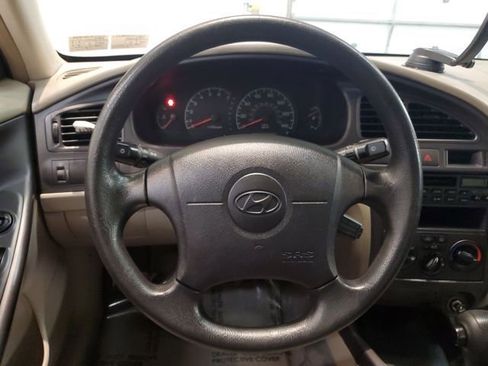 Used 2003 Hyundai Elantra GLS image 15