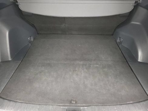 Used 2019 Toyota RAV4 XLE FWD image 9