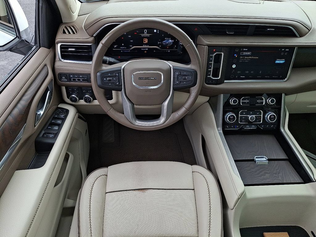 Used 2022 GMC Yukon Denali AWD/4WD image 12