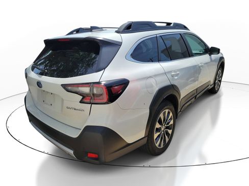 Certified 2024 Subaru Outback Limited AWD/4WD image 10