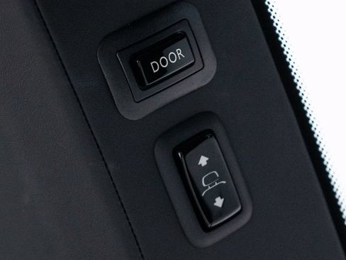 Used 2024 Rolls-Royce Cullinan Black Badge w/ Driver's Package AWD/4WD image 32