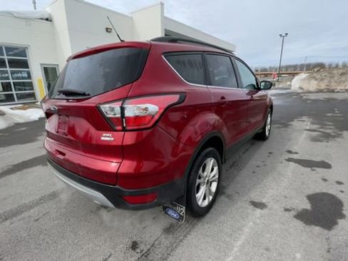 Used 2018 Ford Escape SEL image 9