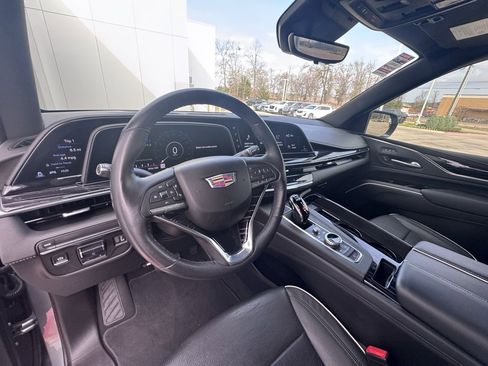 Used 2021 Cadillac Escalade Sport image 12