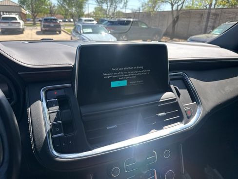 Used 2023 Chevrolet Tahoe Z71 w/ Luxury Package AWD/4WD image 26