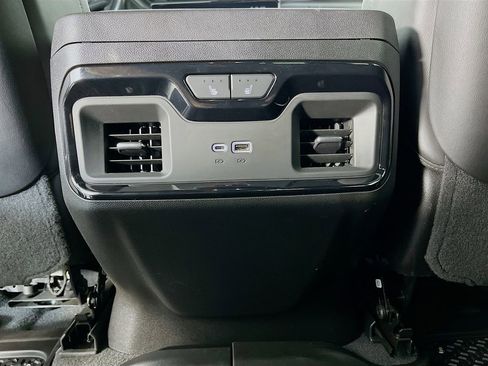 Used 2024 GMC Sierra 2500 AT4X AWD/4WD image 34
