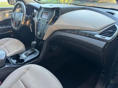 Used 2018 Hyundai Santa Fe Sport FWD image 6