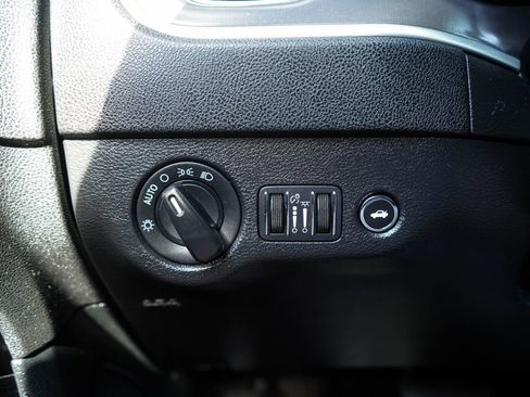 Used 2022 Dodge Charger SXT w/ Leather Interior Group image 26