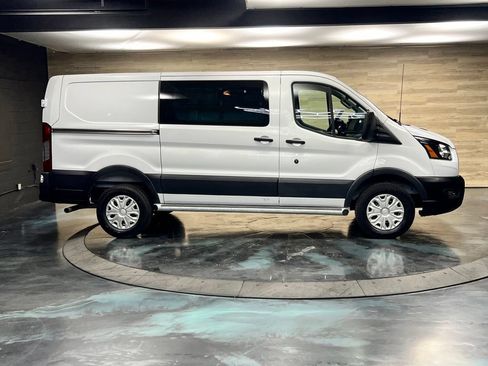 Used 2025 Ford Transit 250 Low Roof w/ Exterior Upgrade Package RWD image 21