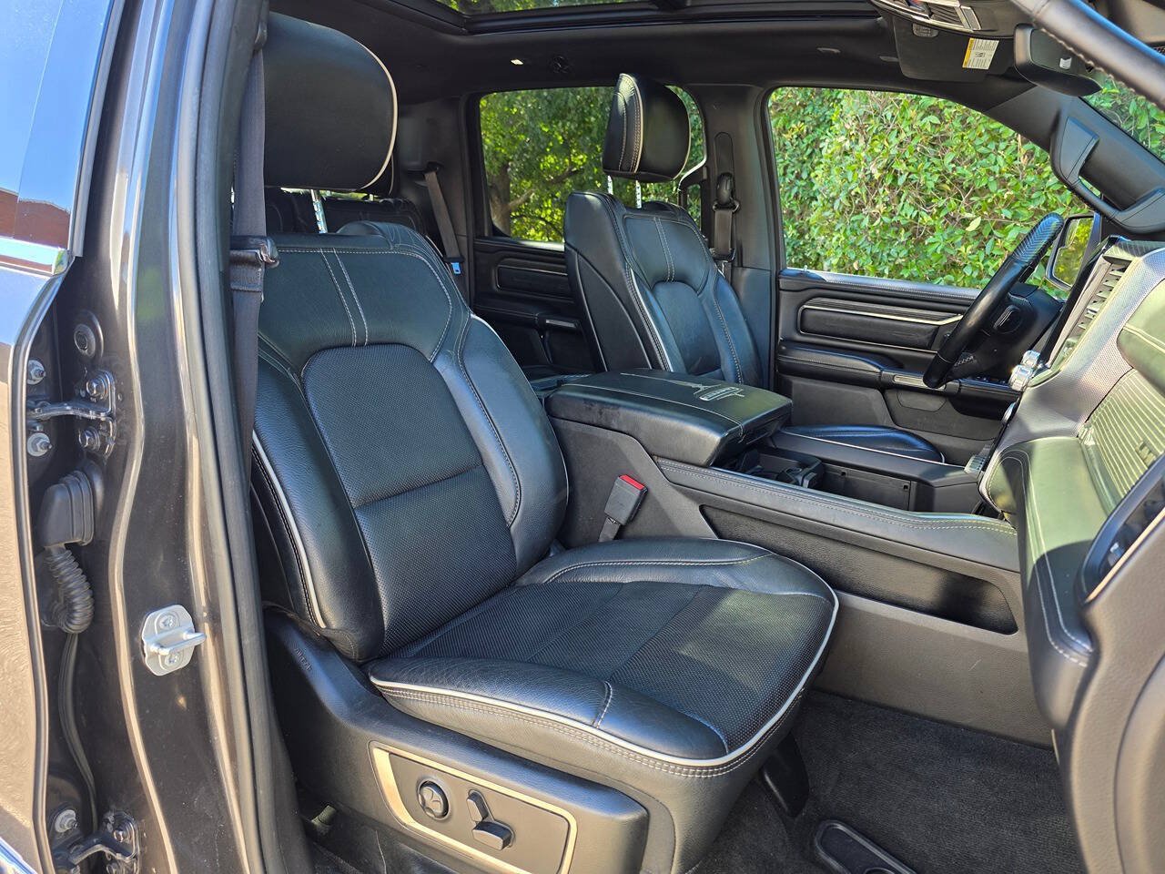 Used 2020 RAM 1500 Limited AWD/4WD image 49