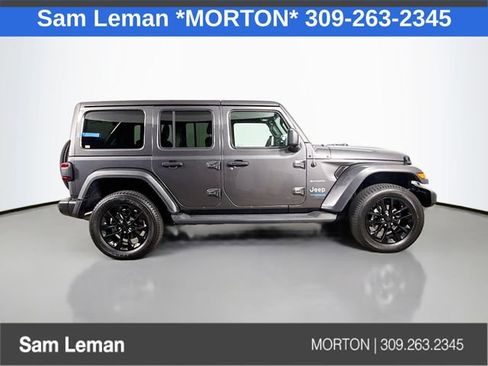 Used 2021 Jeep Wrangler Unlimited Sahara w/ Cold Weather Group image 8