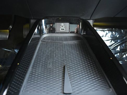 Used 2025 Ford Mustang Mach-E Premium image 32