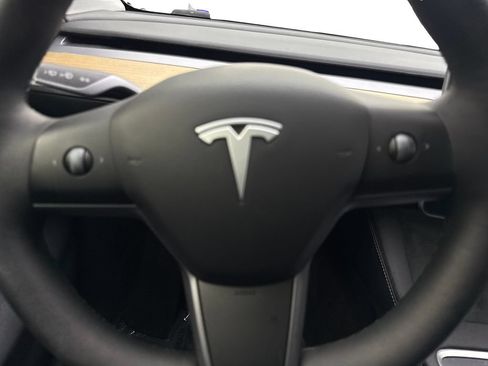Used 2023 Tesla Model Y Long Range AWD/4WD image 62