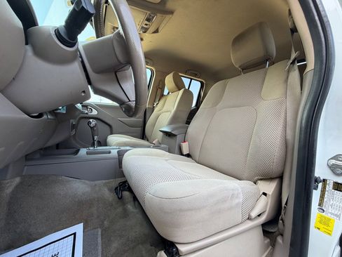 Used 2018 Nissan Frontier SV w/ Value Truck Package image 15