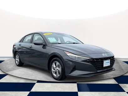 Certified 2023 Hyundai Elantra SE w/ Cargo Package