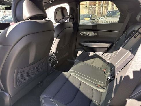 Used 2025 Genesis GV70 3.5T Sport image 20