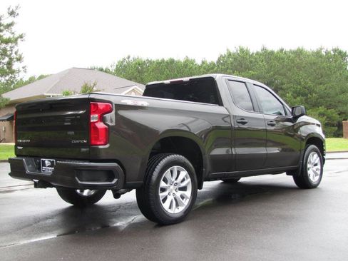 Used 2021 Chevrolet Silverado 1500 Custom AWD/4WD image 12