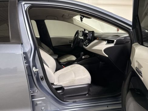 Used 2022 Toyota Corolla LE FWD image 21