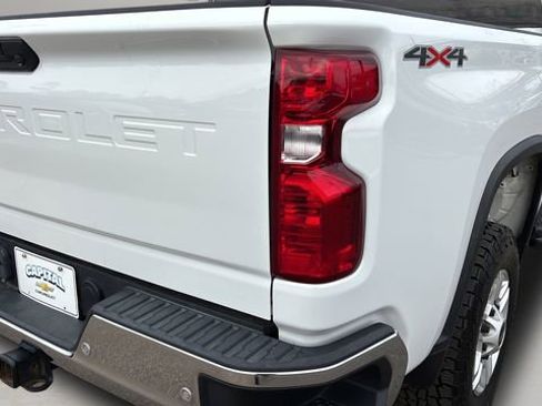 Used 2023 Chevrolet Silverado 2500 W/T w/ WT Convenience Package image 34