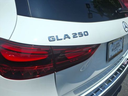 Used 2025 Mercedes-Benz GLA 250 image 24