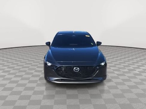 Used 2025 MAZDA MAZDA3 2.5 S Hatchback w/ Premium Pkg image 3