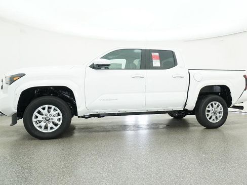 New 2025 Toyota Tacoma SR5 image 74