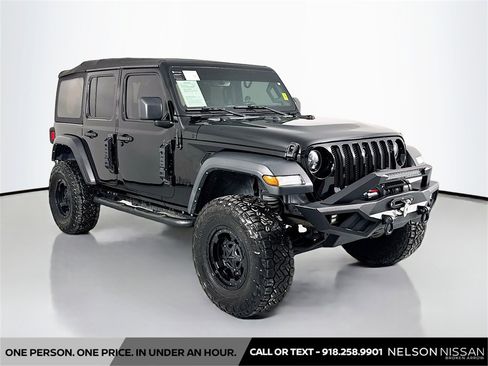 Used 2021 Jeep Wrangler Unlimited Sport image 3