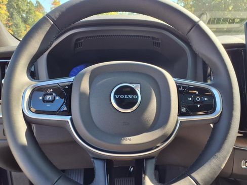 New 2026 Volvo XC60 B5 Plus w/ Protection Package Premier image 22