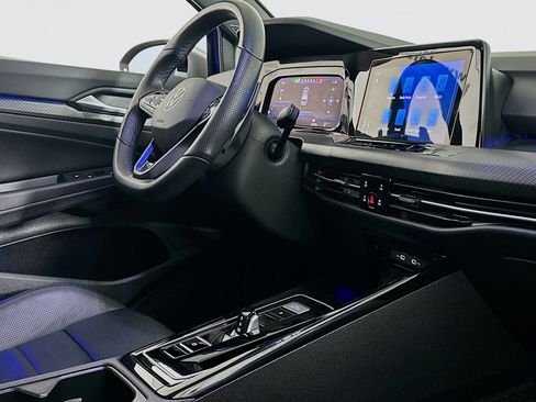 Used 2024 Volkswagen Golf R 2.0L TSI 4MOTION 7-Speed DSG T image 29