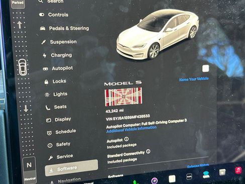 Used 2021 Tesla Model S Plaid image 27