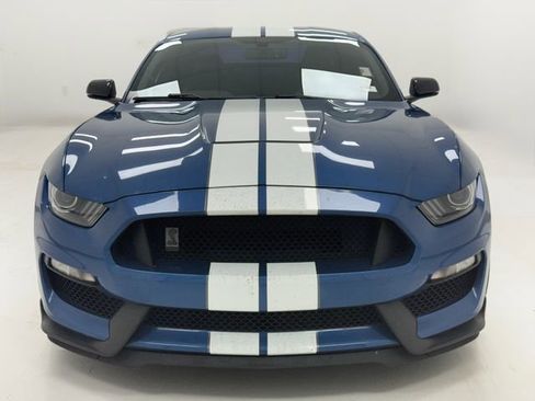 Used 2019 Ford Mustang Shelby GT350 w/ Technology Package RWD image 3