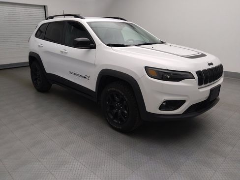 Used 2022 Jeep Cherokee Latitude AWD/4WD image 11