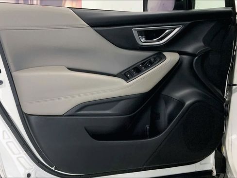 Used 2023 Subaru Forester Premium image 25