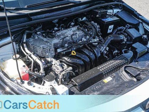 Used 2020 Toyota Corolla LE image 32