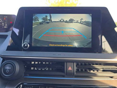 Used 2023 Toyota Prius XLE image 27